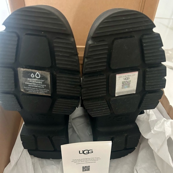 UGG Boots! - Picture 3 of 6